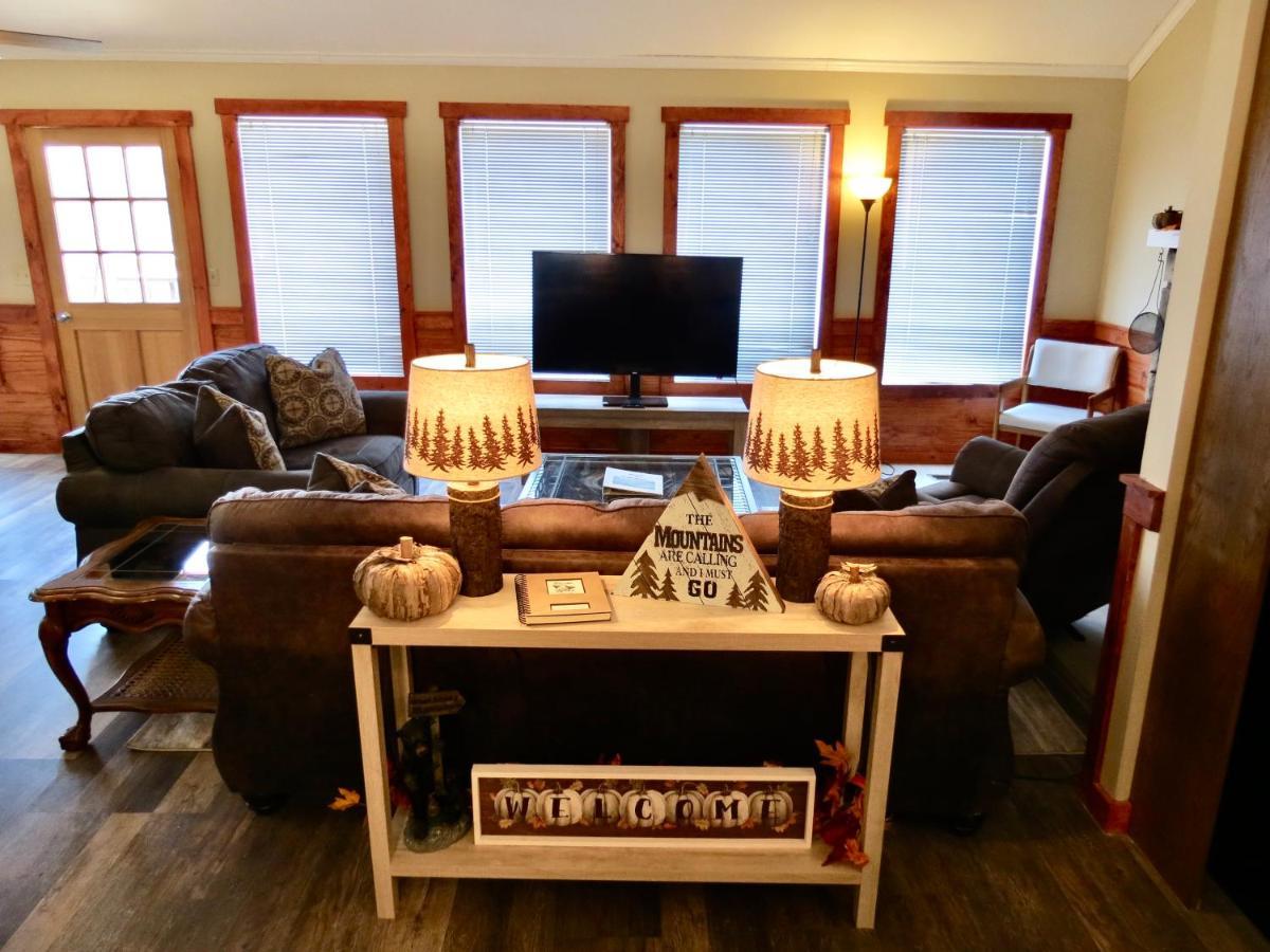 Million Dollar Views! 4 Bedroom, Sleeps 9, Close To National Park And 5 Mi To Gatlinburg! エクステリア 写真